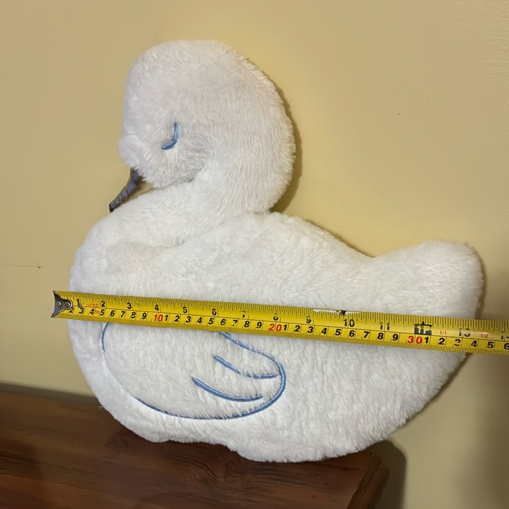 Calm & Sleepy Swan & Star Pillows - Picture 10 of 11